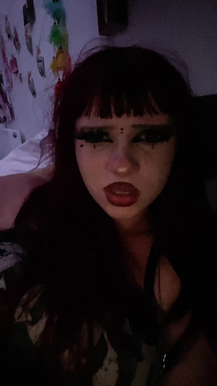 @♱