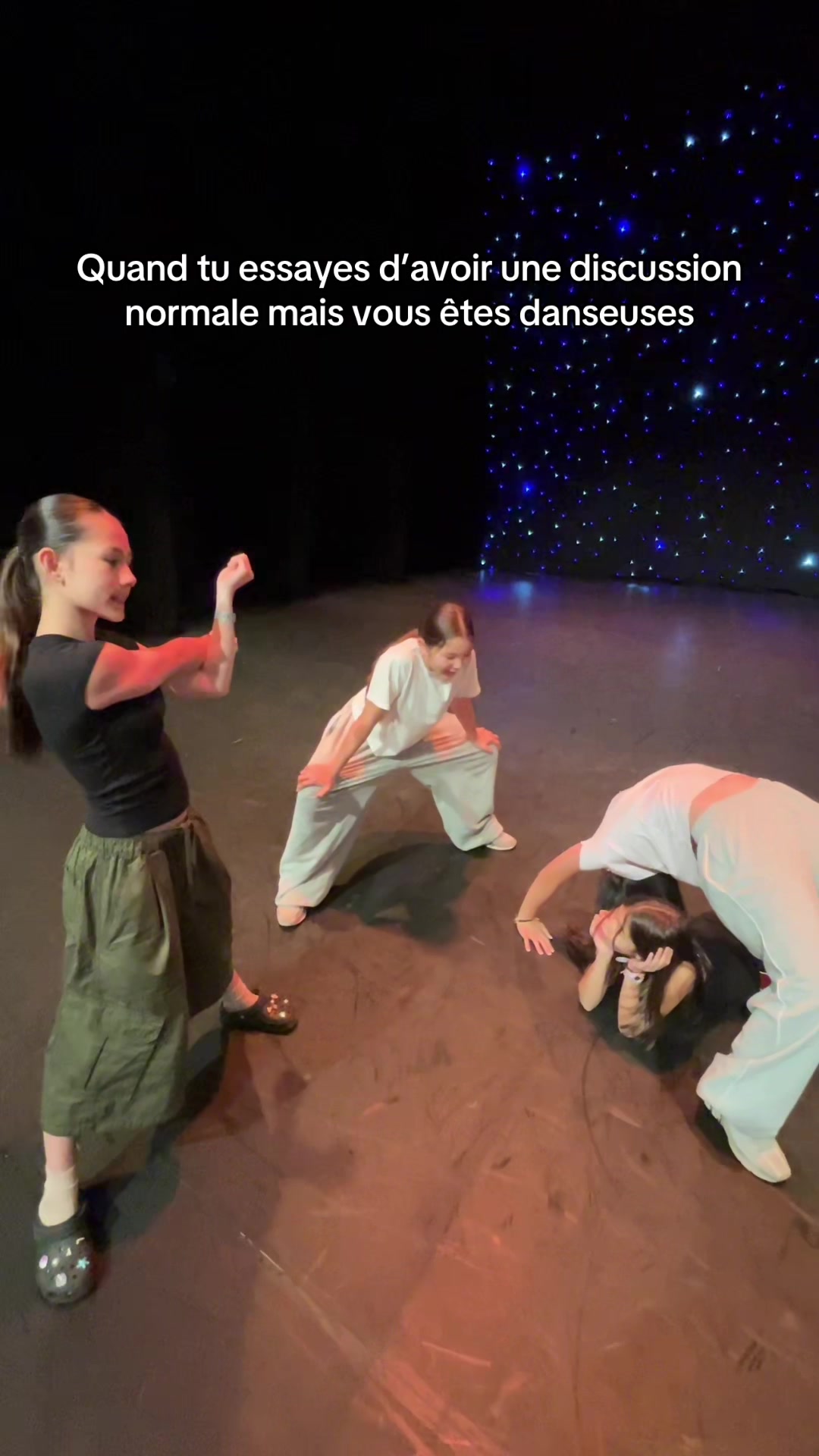 @NEEDS DANCE CREW