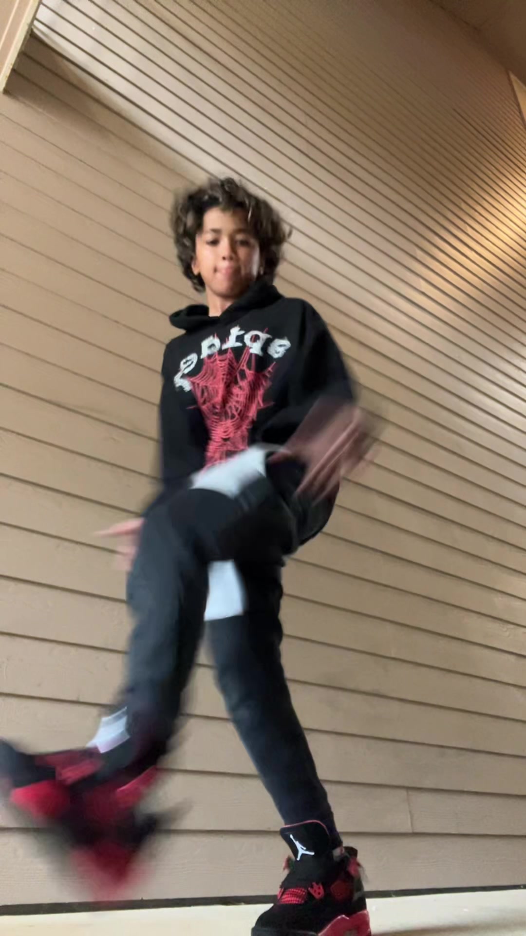 @๐๐ป๐ช๐ท