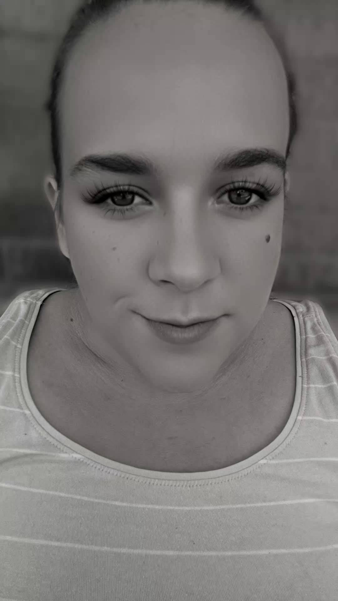 @༺𝓢𝓪𝓻𝓪𝓱༻