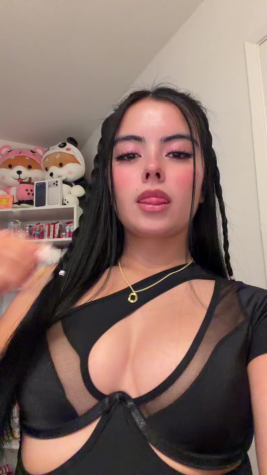 @Valentina Medina👑