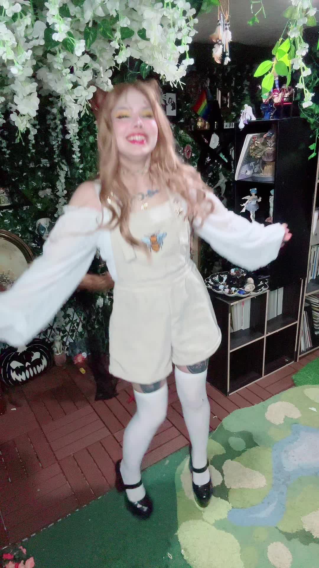 @SkyeOpheliaWarwick