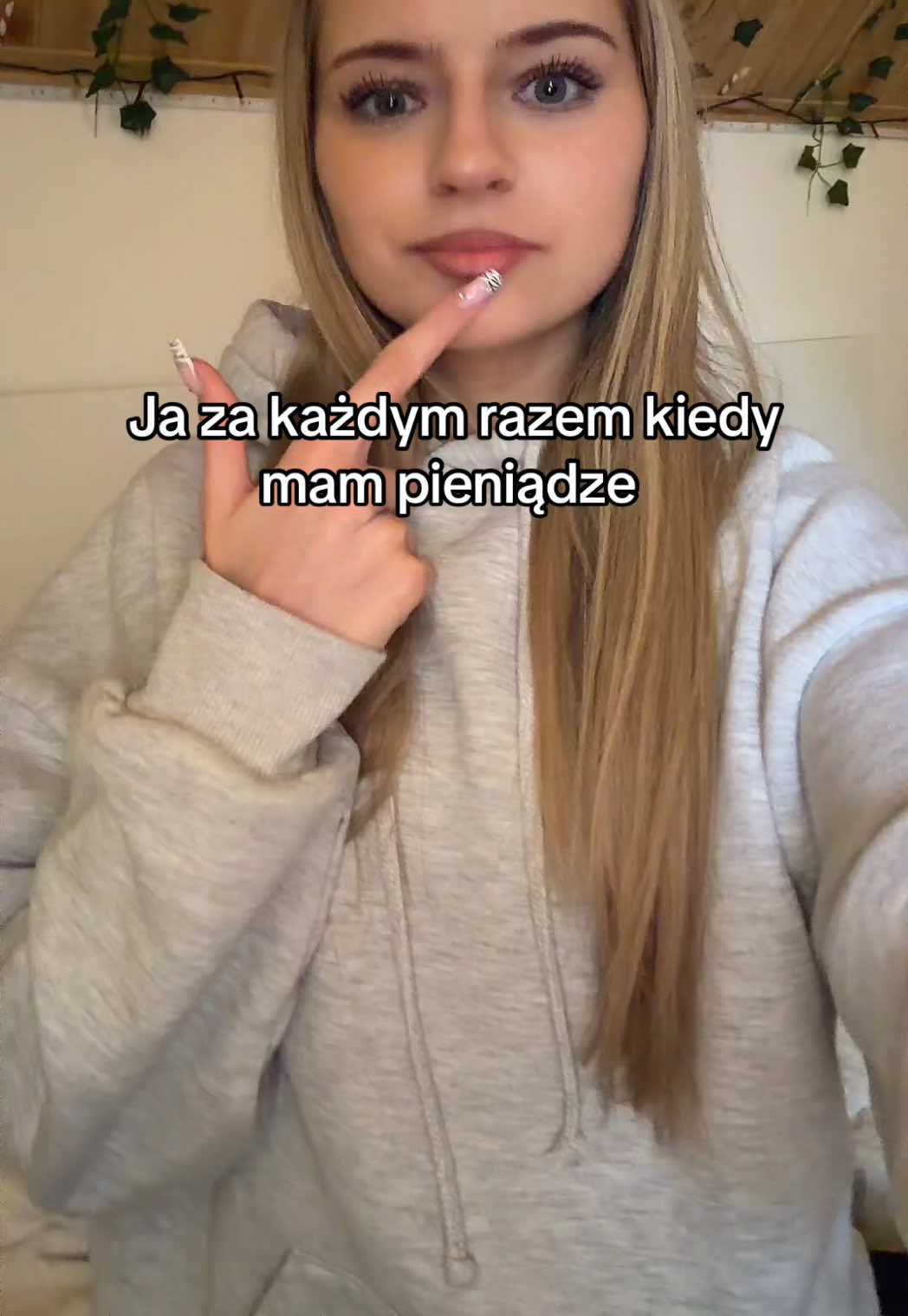 @⋆𝓞𝓵𝓪⋆
