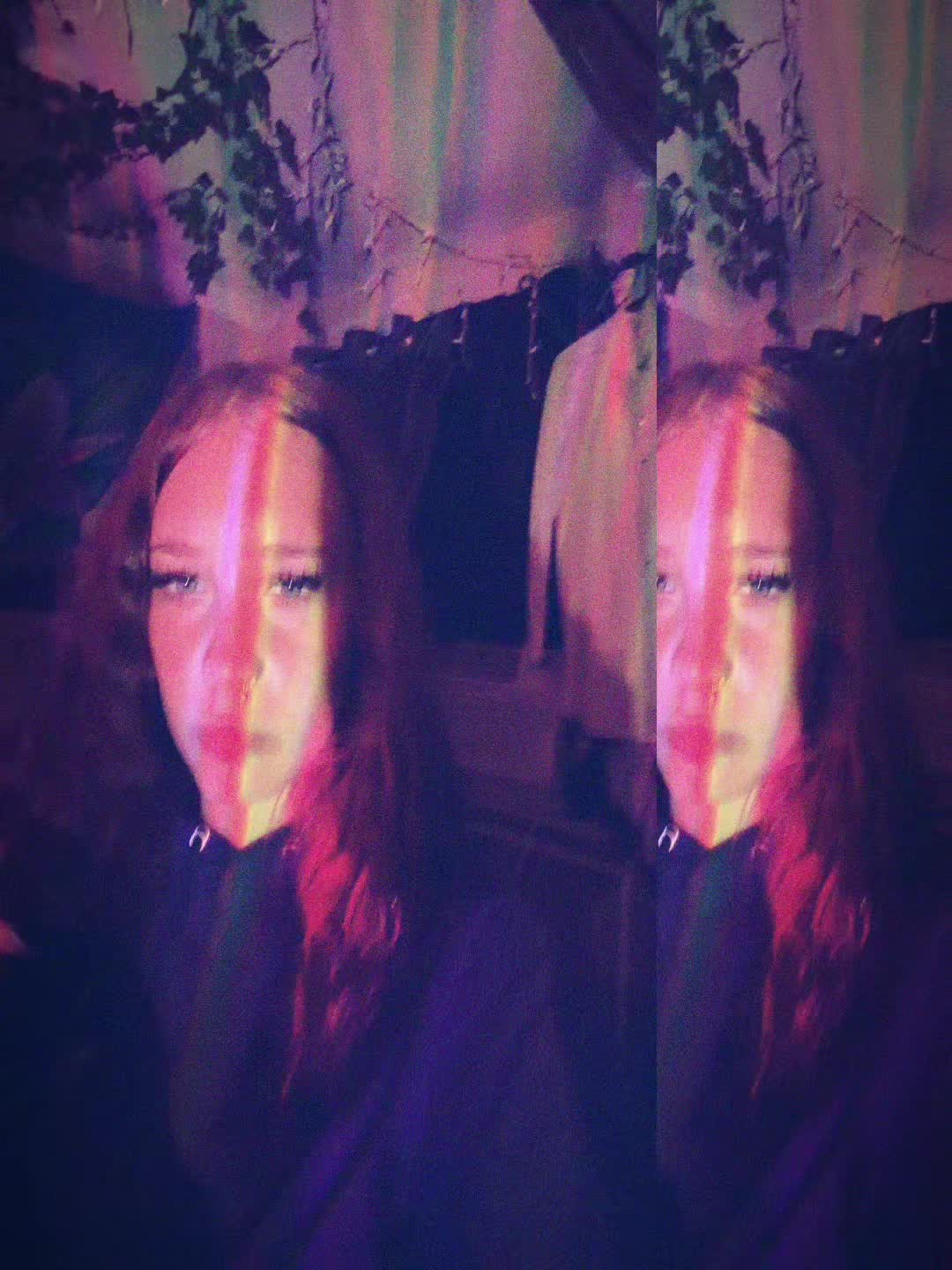 @🦄