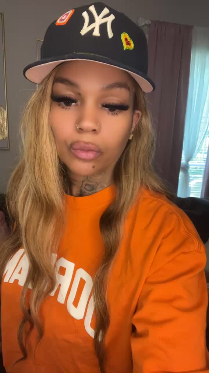 @Charlimonroe