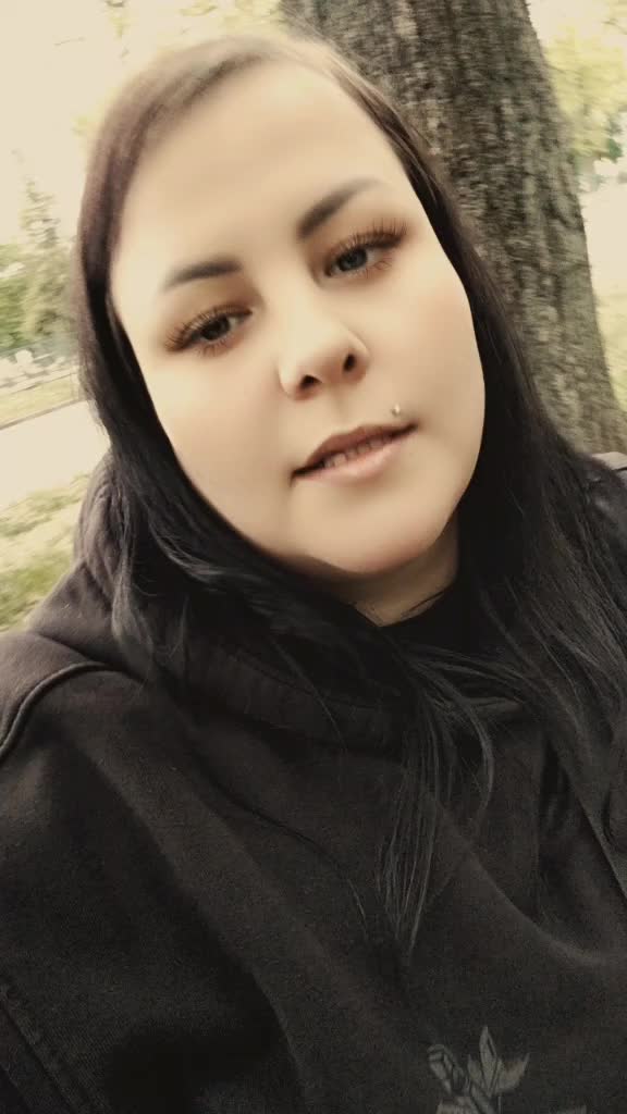 @𝖒𝖆ł𝖆_𝖈𝖟𝖆𝖗𝖓𝖆𝟏𝟖𝟎𝟑