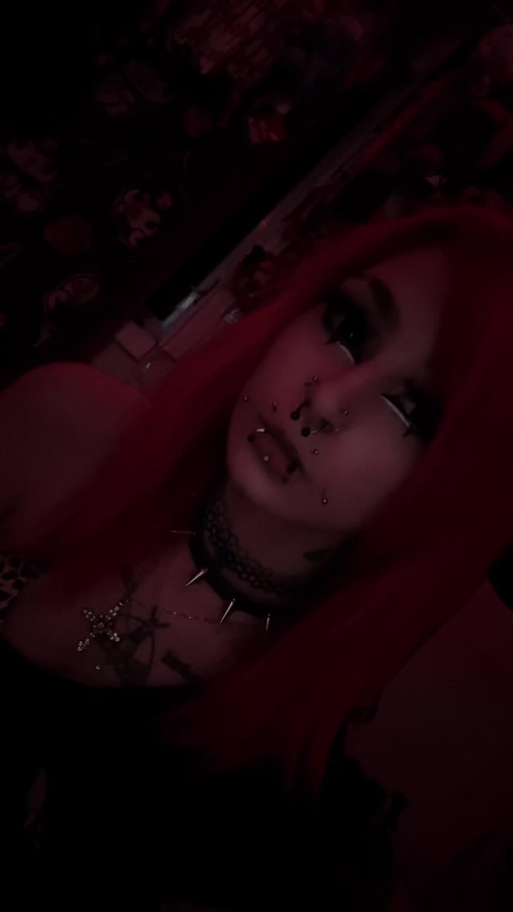 @z0mbi3_b1t3s