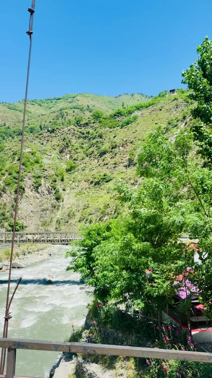 @Laal Badshah