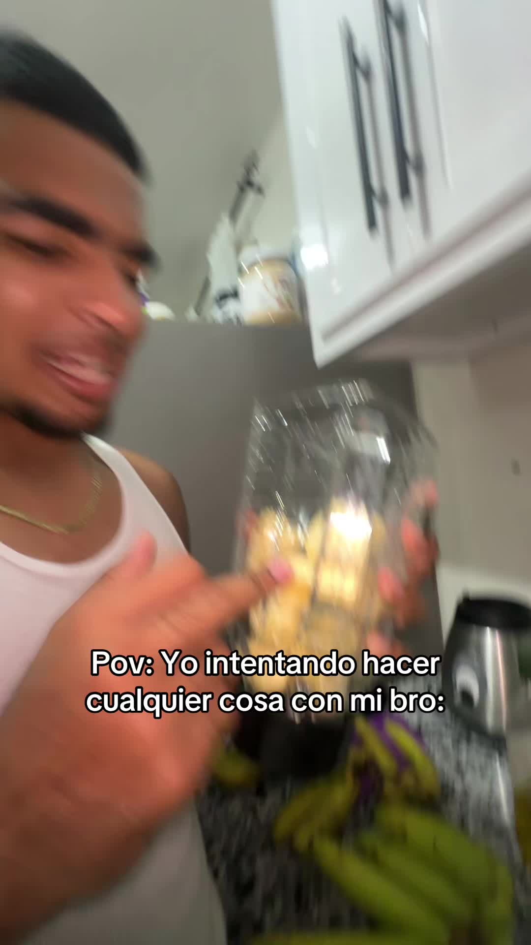 @Alexiño