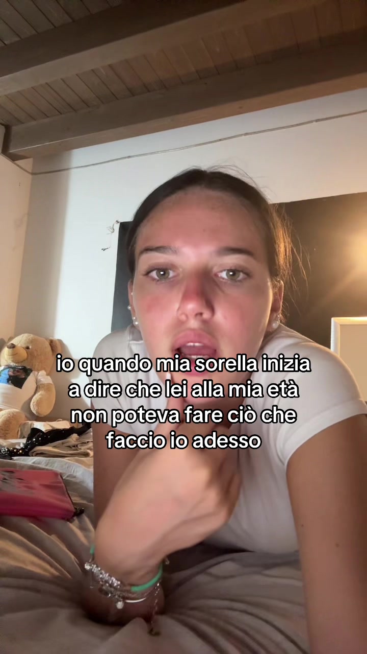 @𝟐𝟐