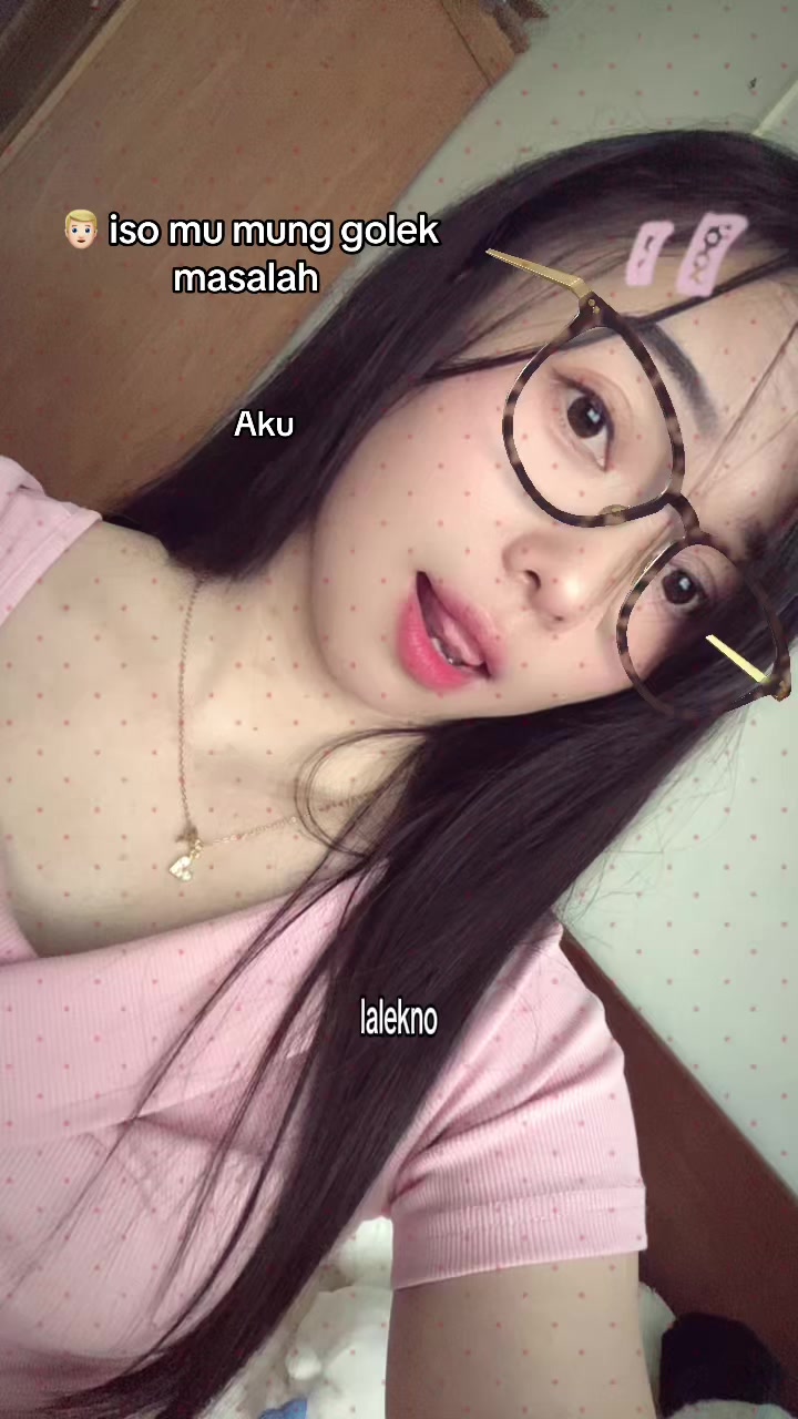 @𝐴𝑛𝑎𝑛𝑑𝑎_𝑦𝑢𝑙𝑦916