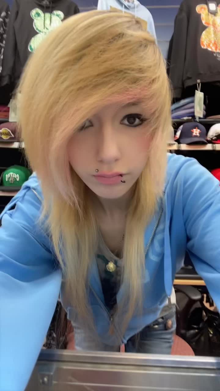 @Layla