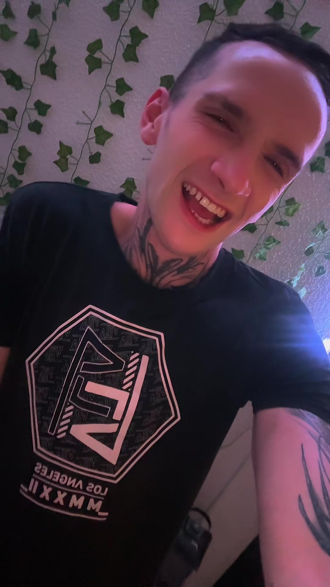 @Itsofficialsimon