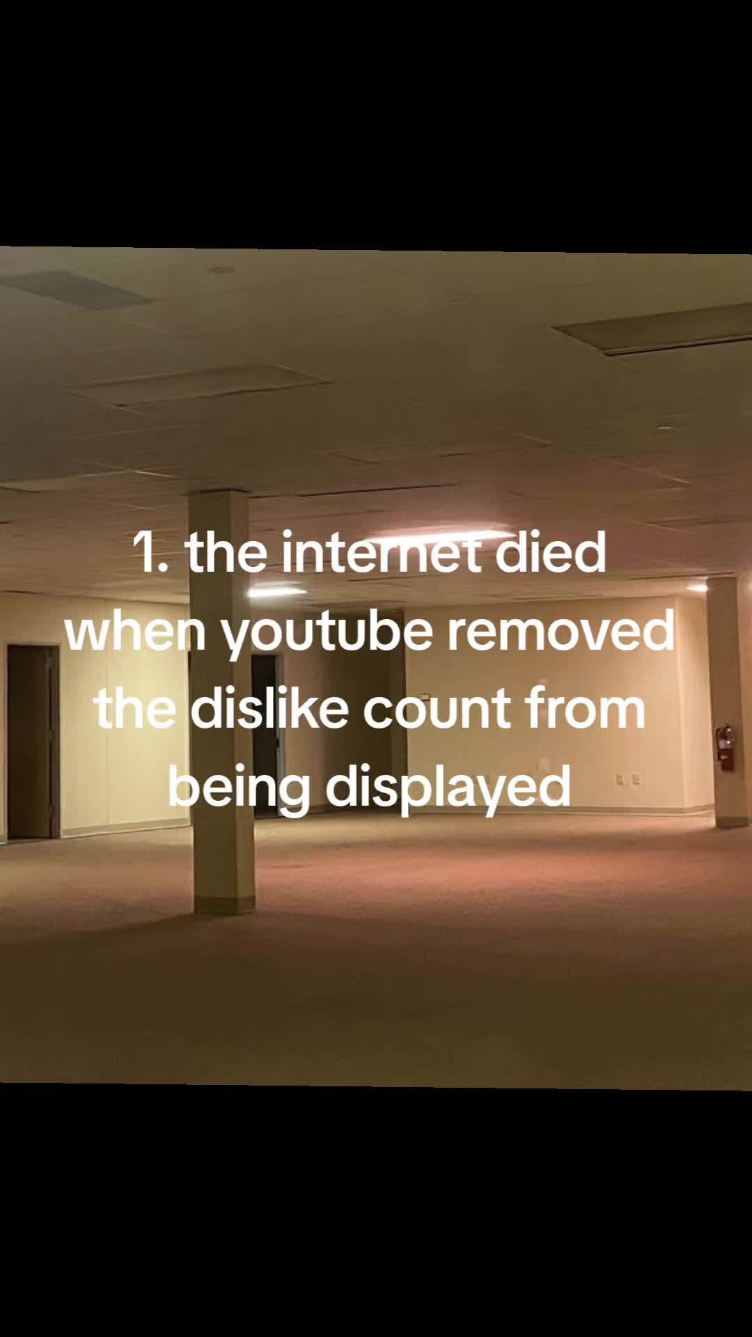 @⊹XoeDotCom⊹