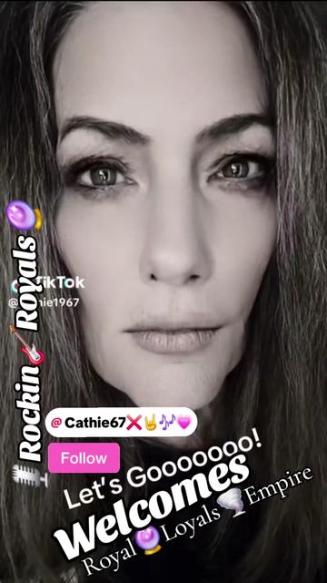 @👑Marti🎙Rockin🎸Royals🔮🌪