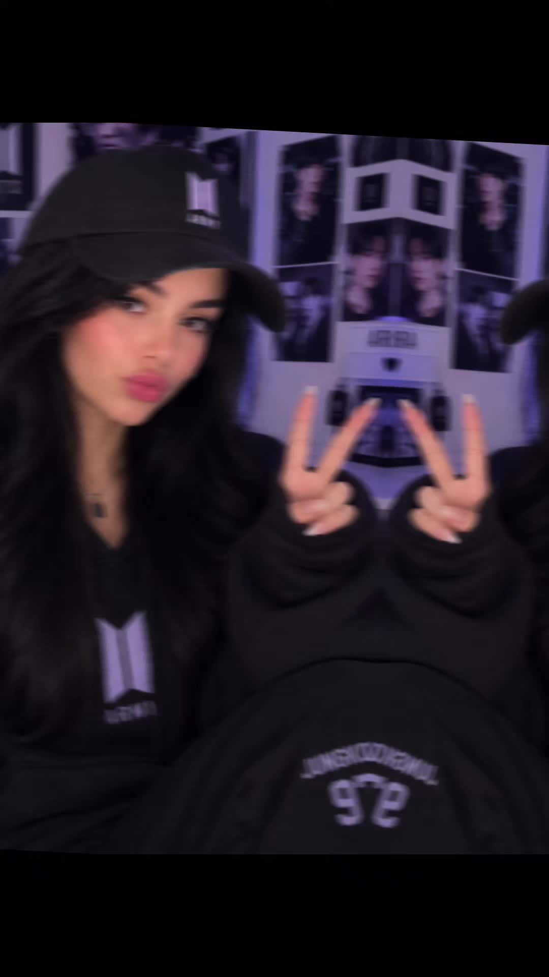 @TRUE BTS💜🫰ARMY
