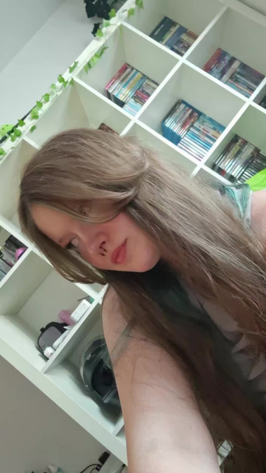@Lara🇭🇺💚