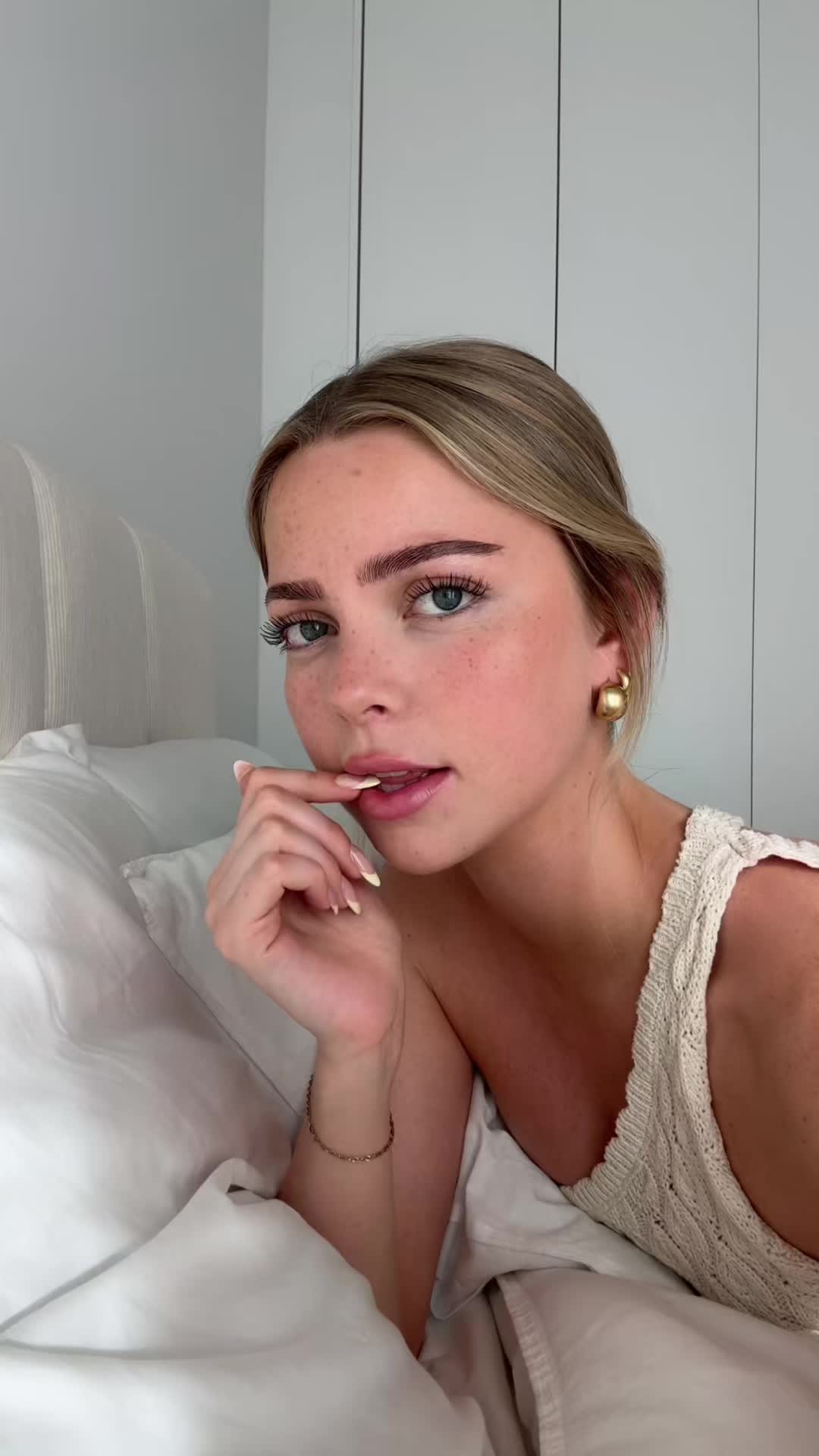 @julia