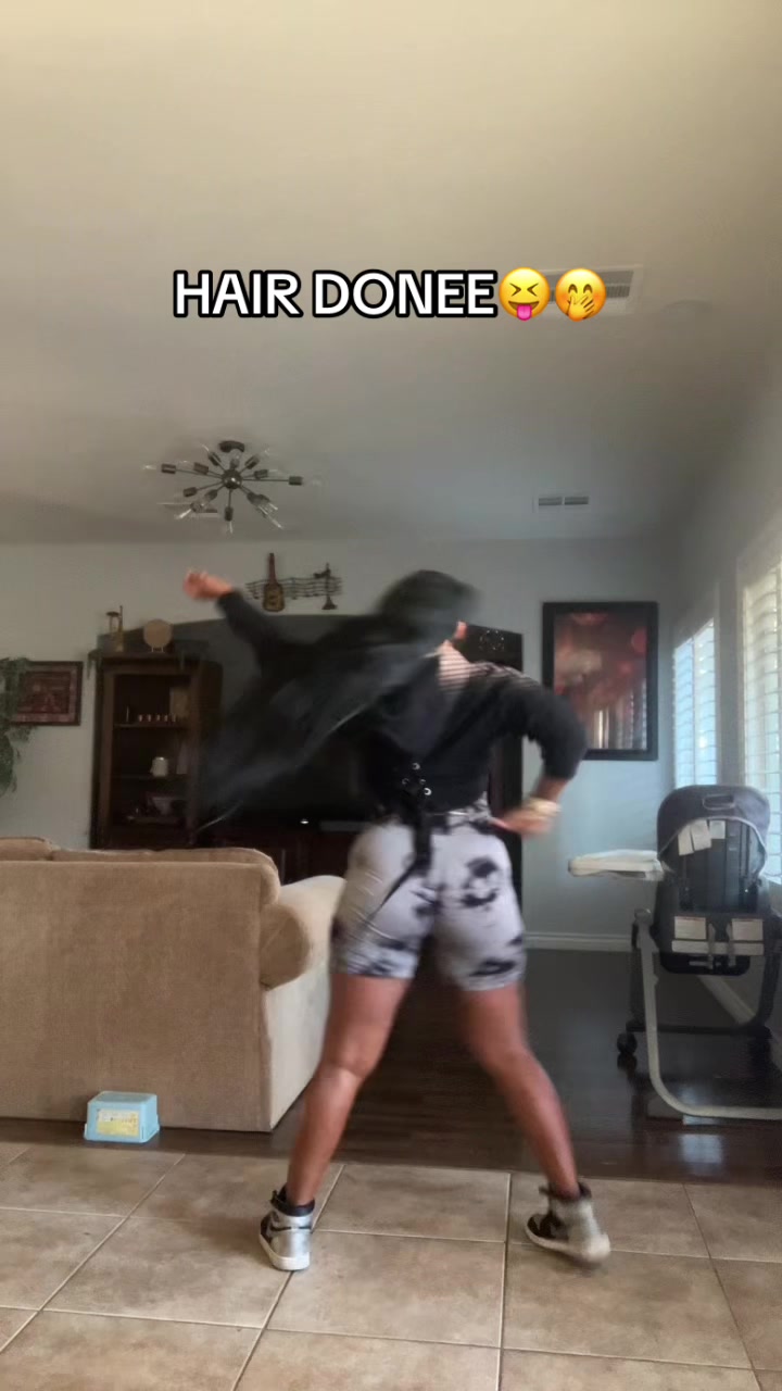 @🖤