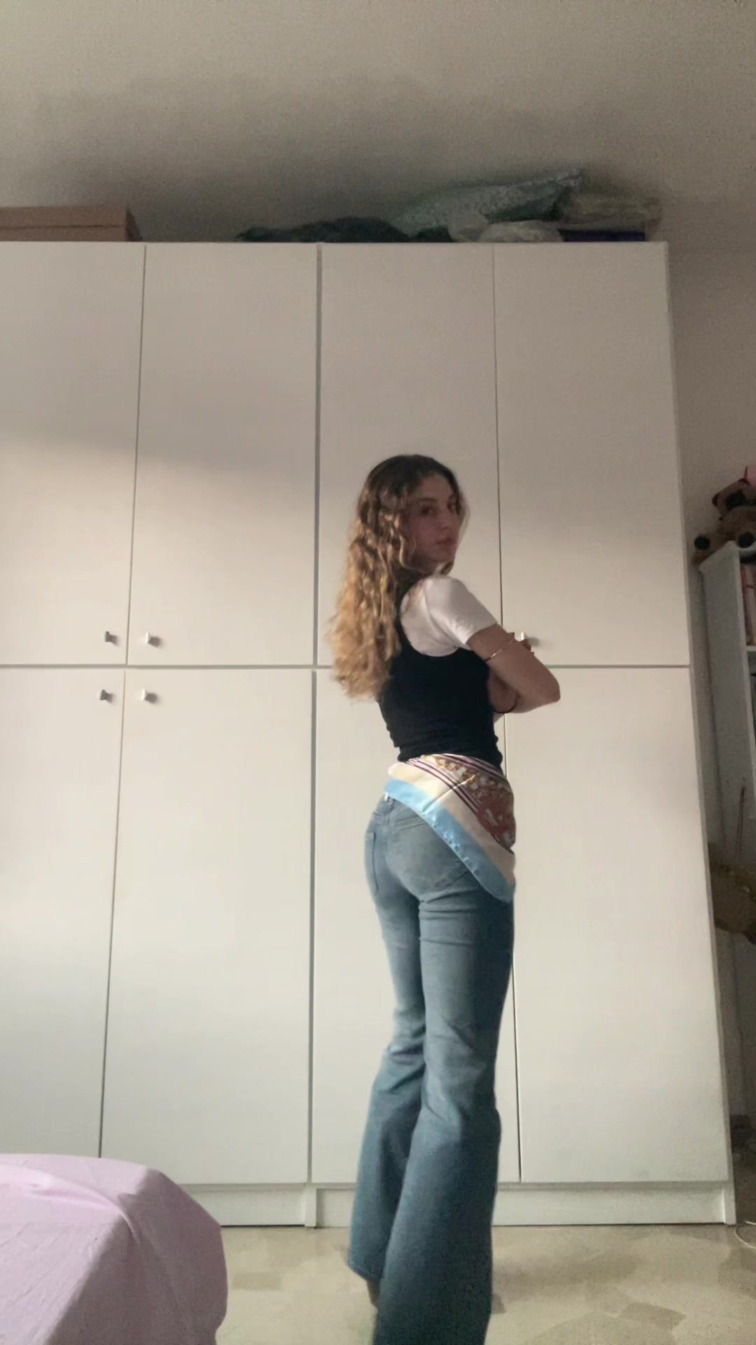 @Lara