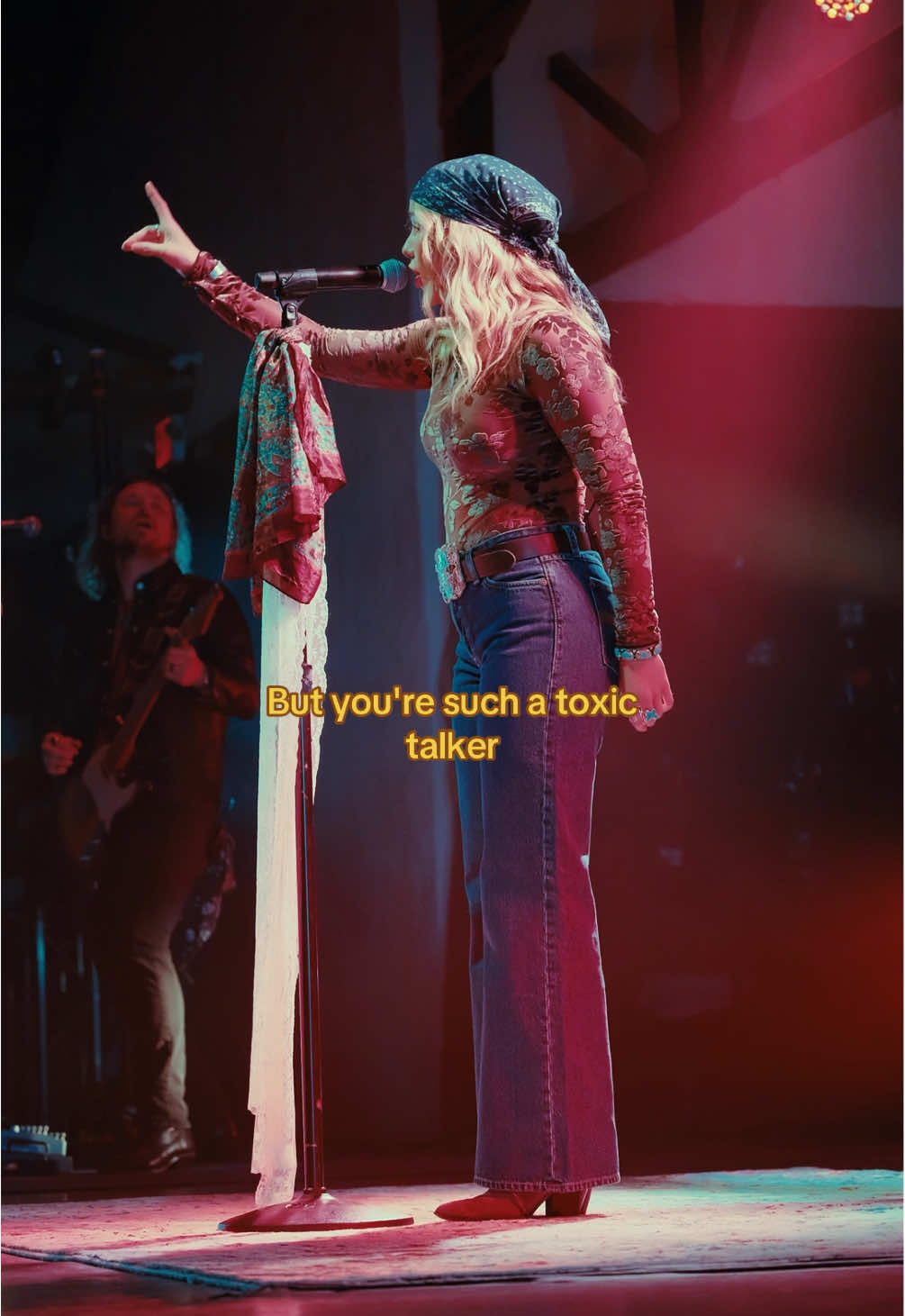 @averytourfan