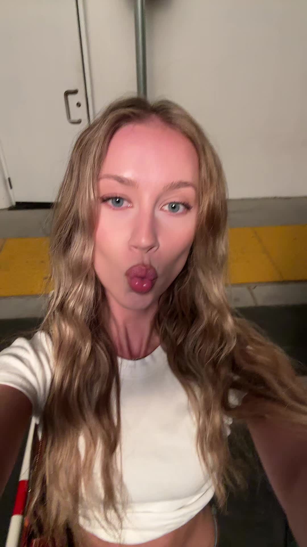 @averymm