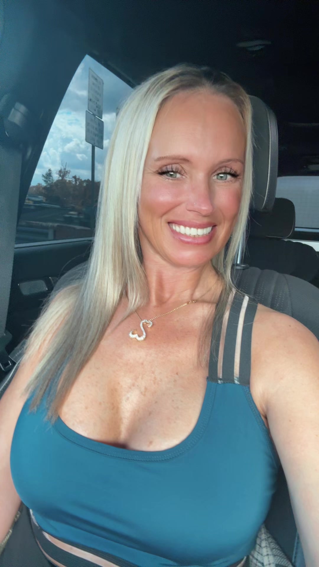 @shopwithangel75