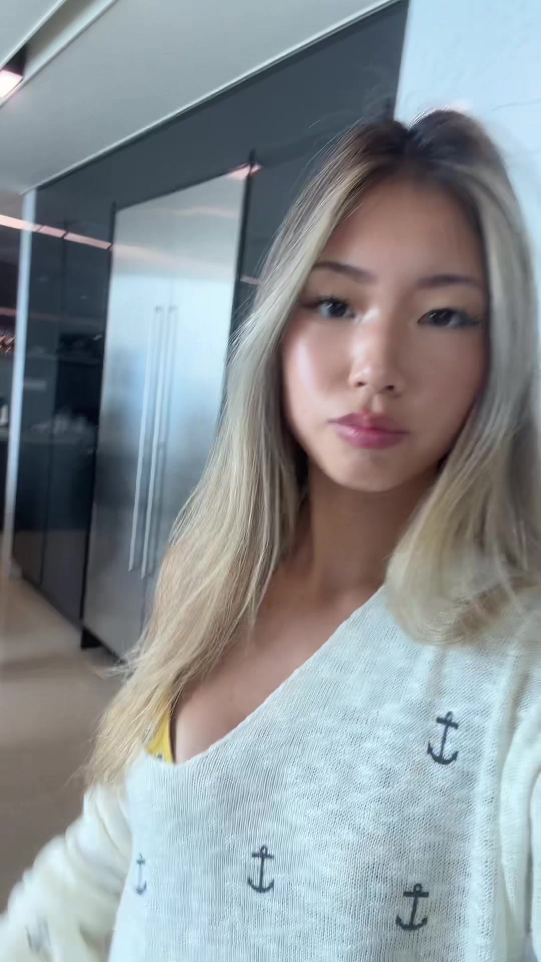 @y