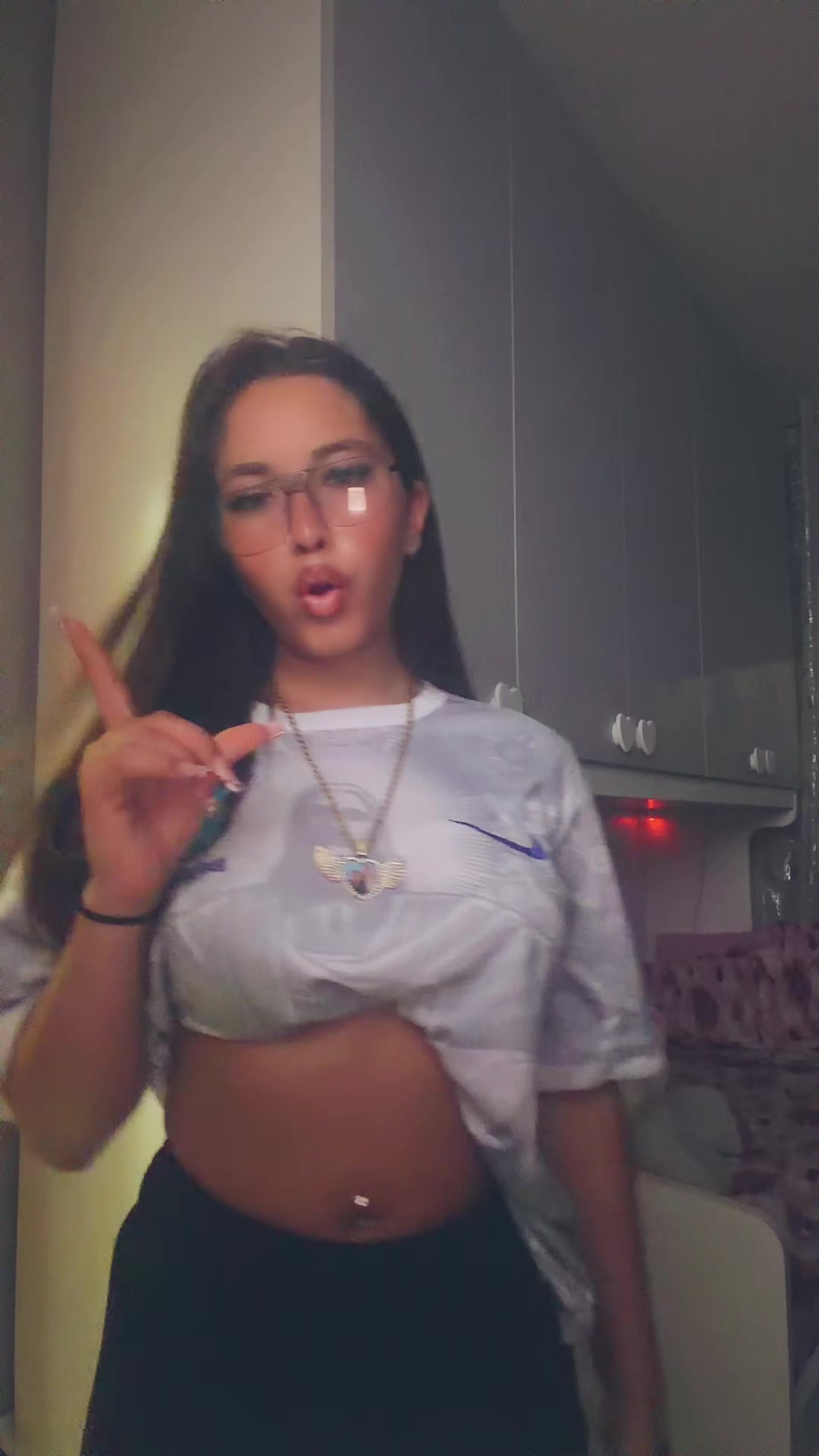 @Antonia🇨🇺😁