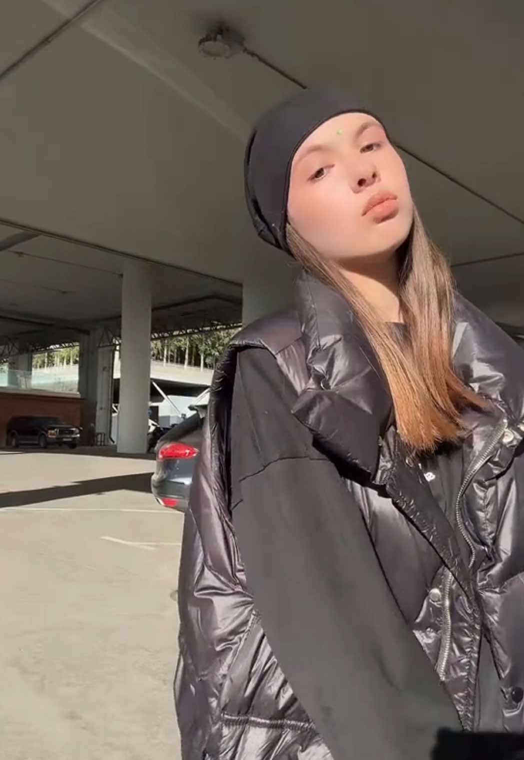 @DEAR_POLLY