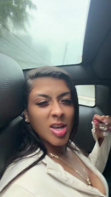 @LaRealAsh