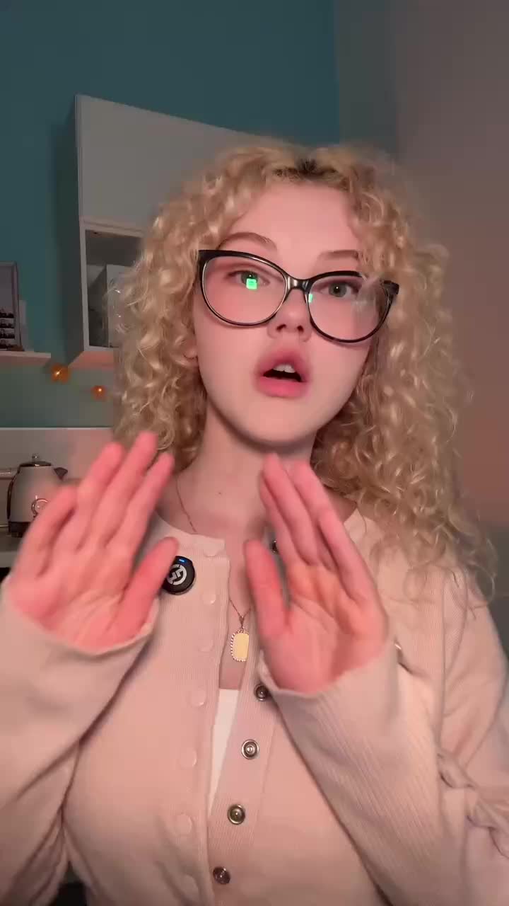 @рия вэсликс <33