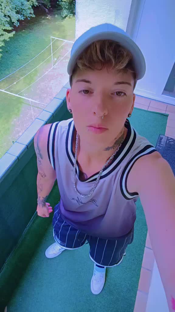 @Kingslowly
