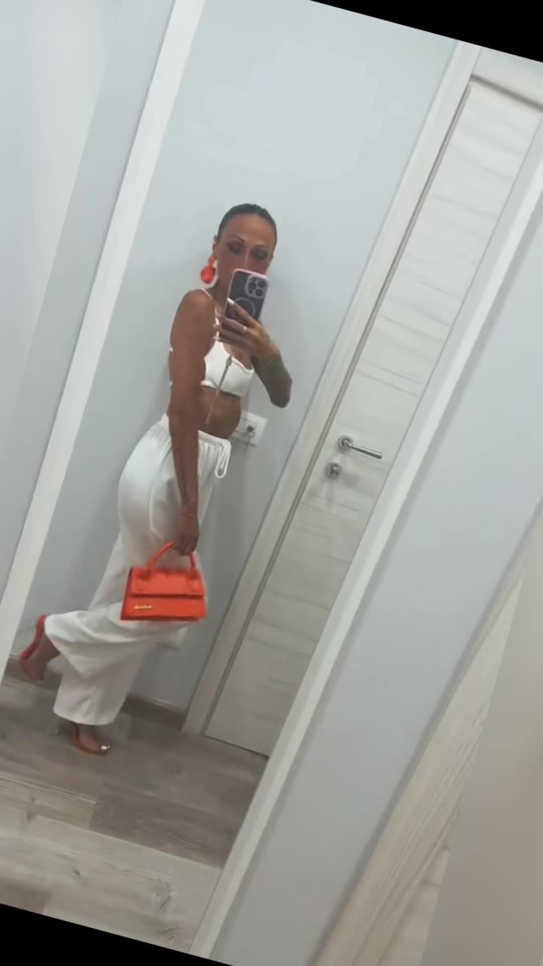 @Lucrezia