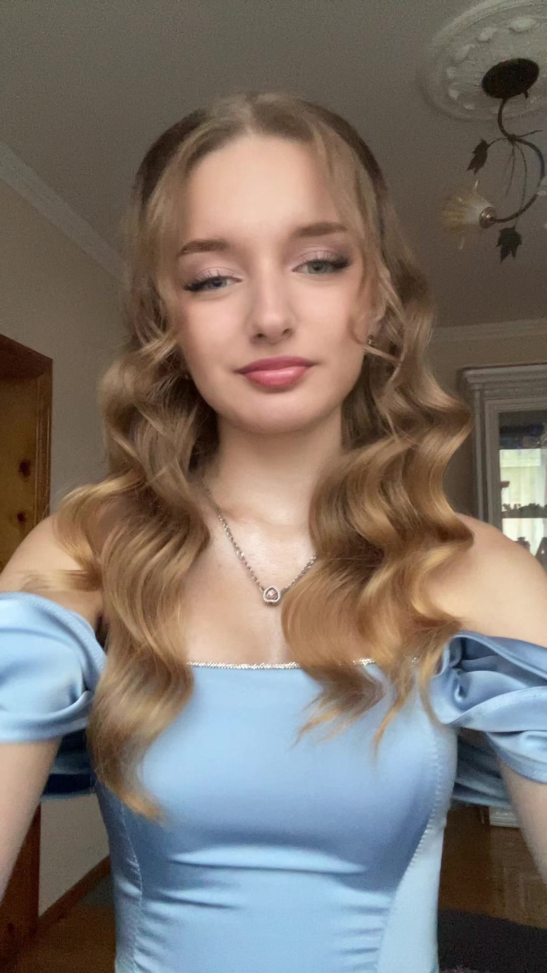 @Ді