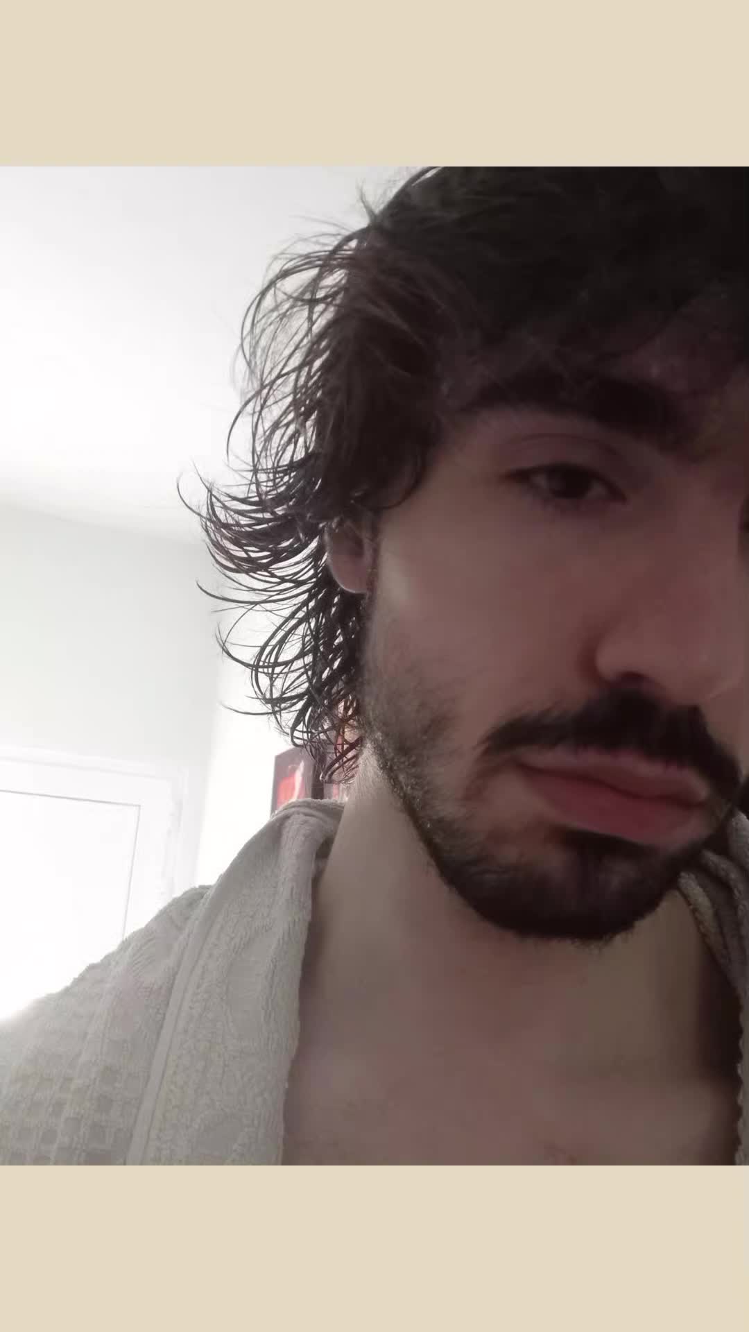 @&Aacute;S