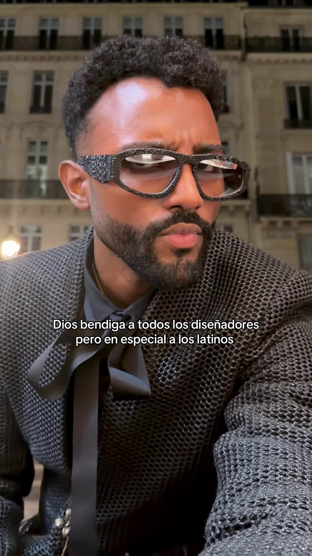@Ro