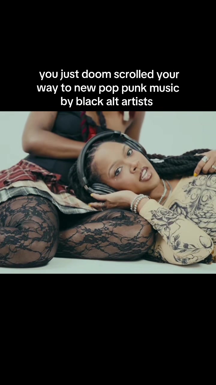 @Ella B.