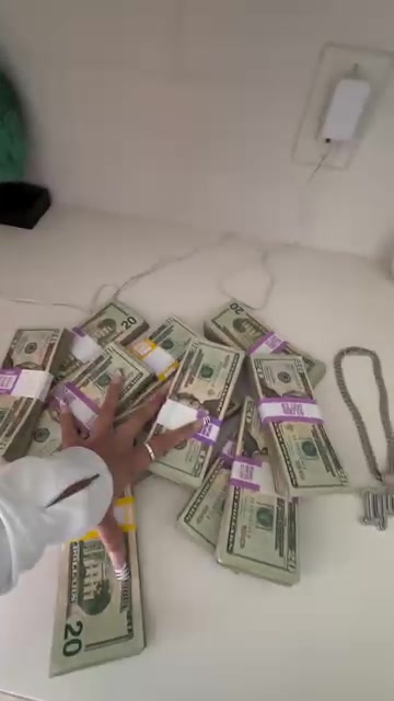 @CreditwithIyania