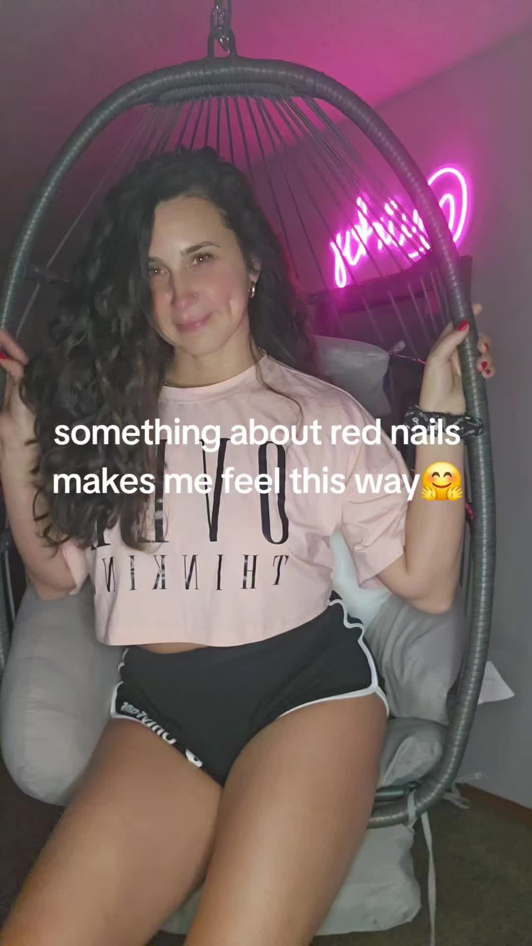 @Quirkyrn85.9®