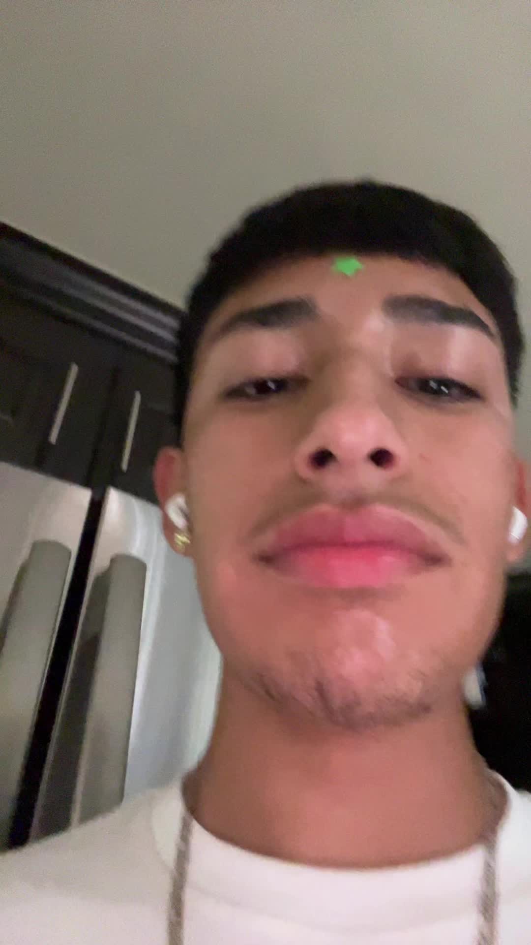 @￼