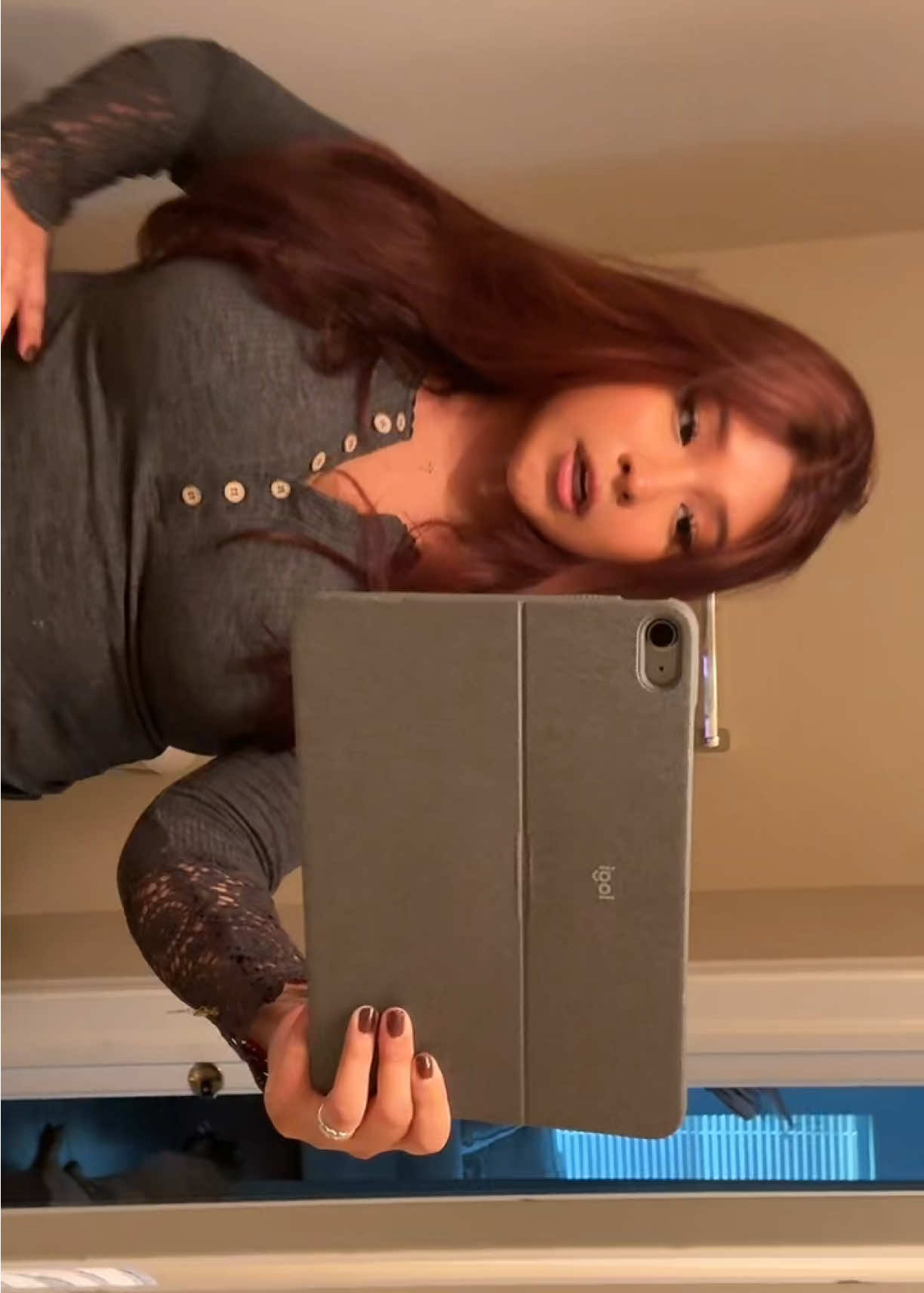 @️