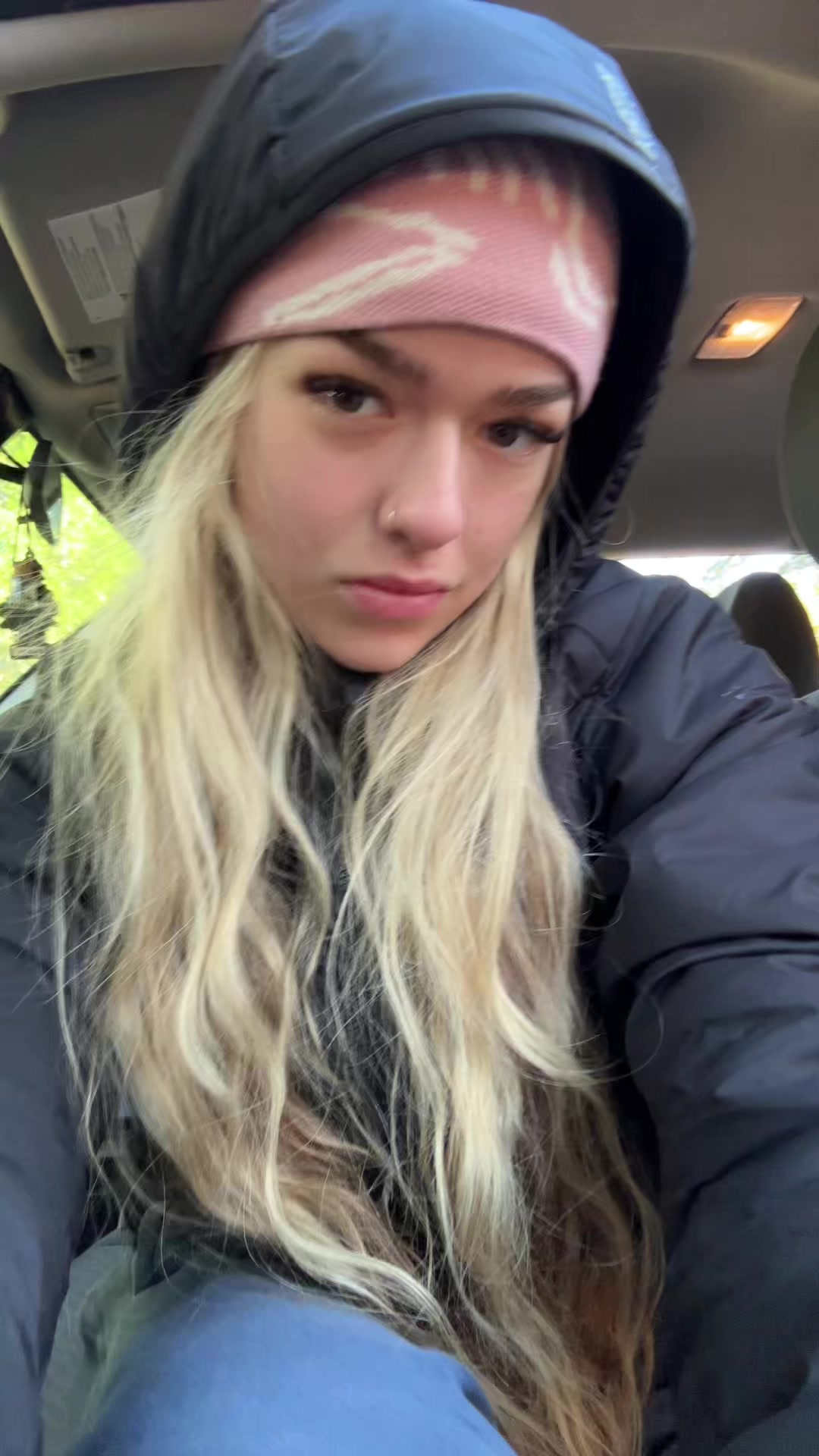 @Ava