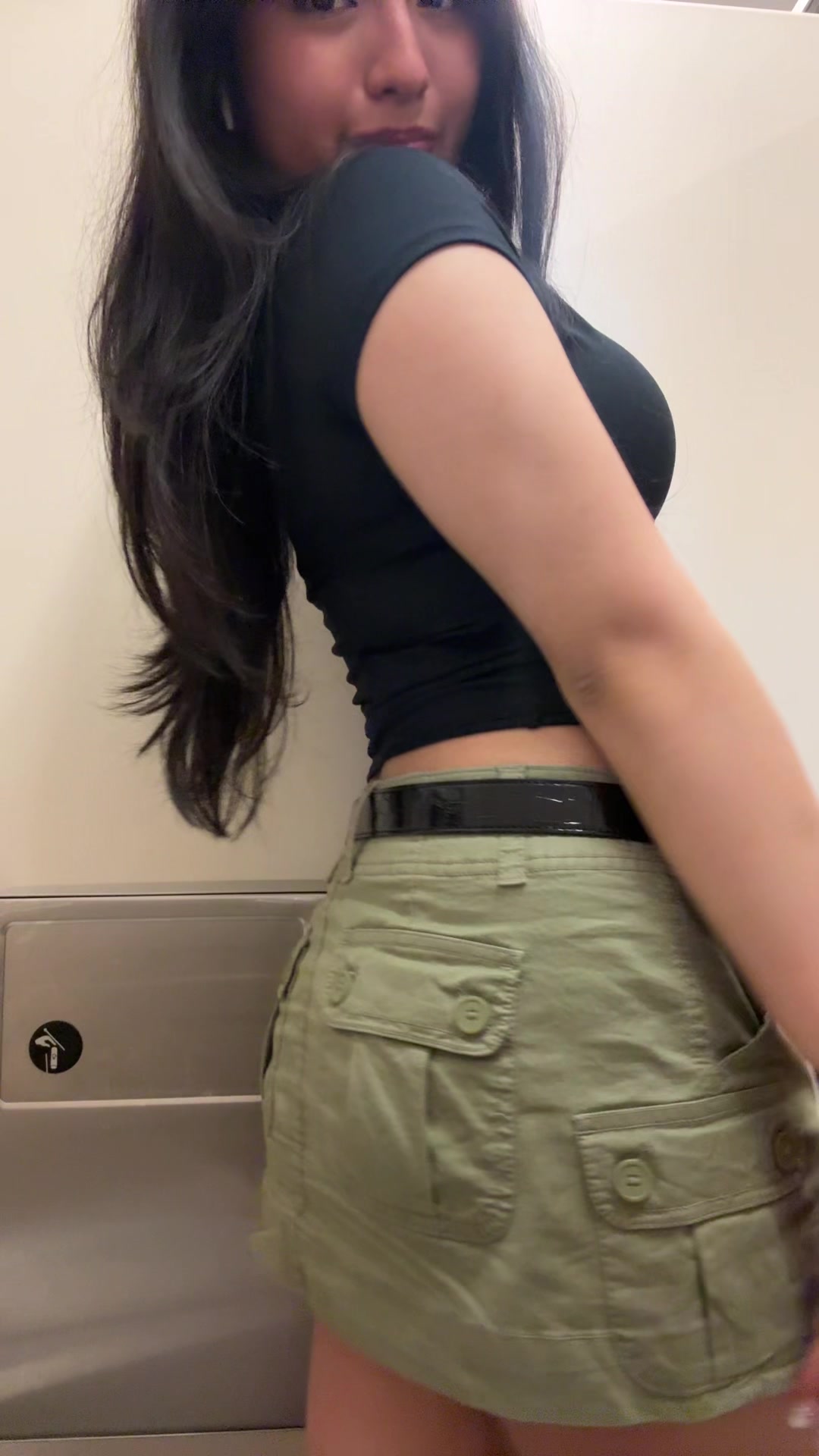 @kellyy