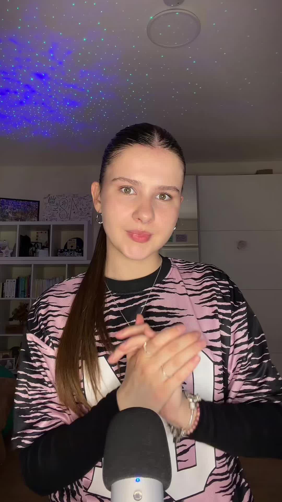 @✨ℍ𝕖𝕝𝕖𝕟𝕒 ℂ𝕝𝕖𝕒𝕣✨