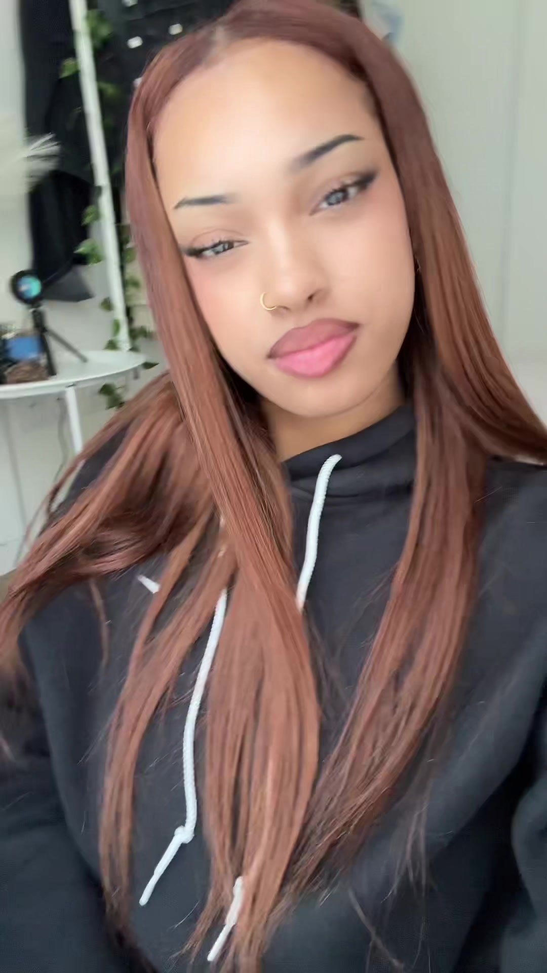 @A&iuml;cha.akss