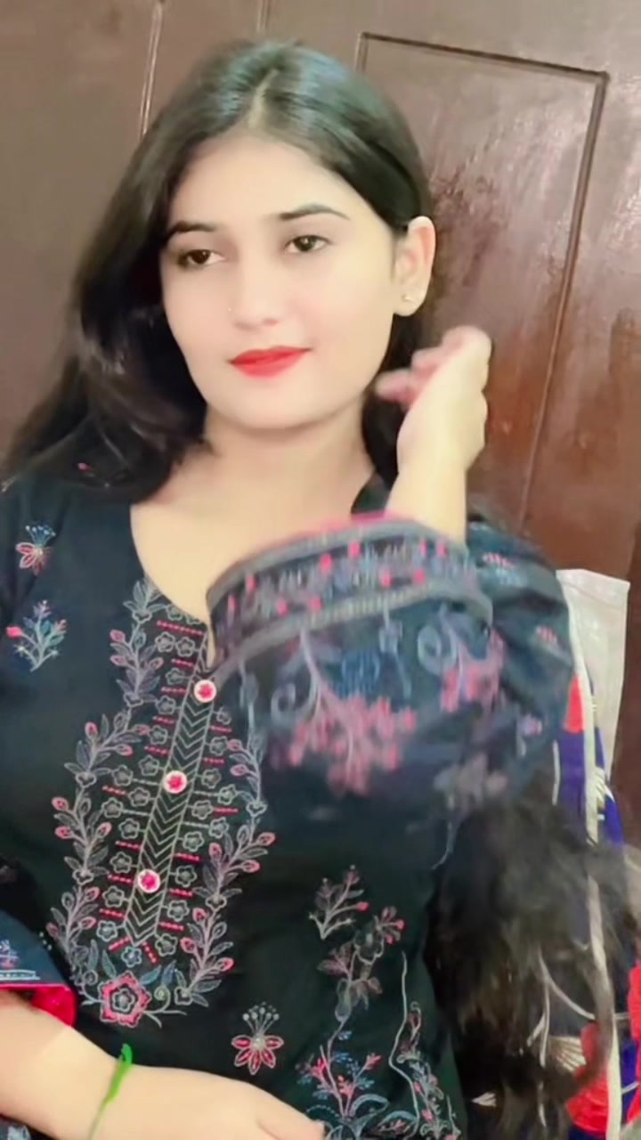 @𝐀𝐟𝐬𝐡𝐚 𝐊𝐡𝐚𝐧
