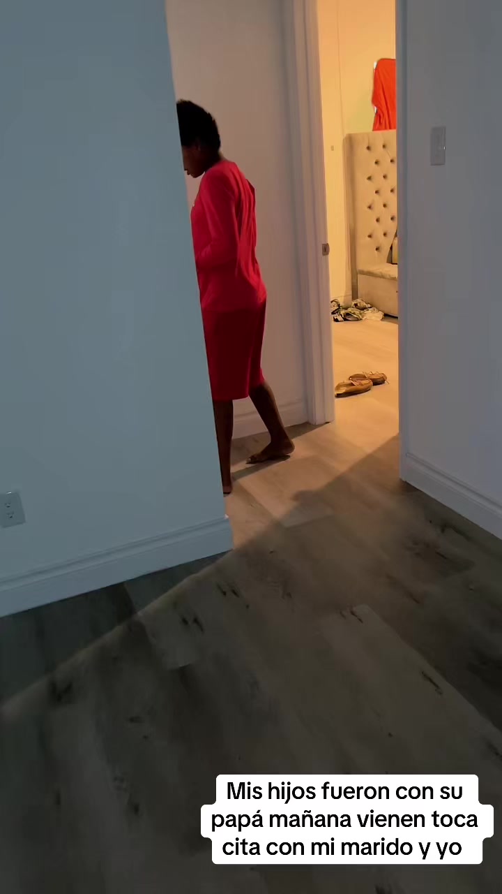 @lalalopez
