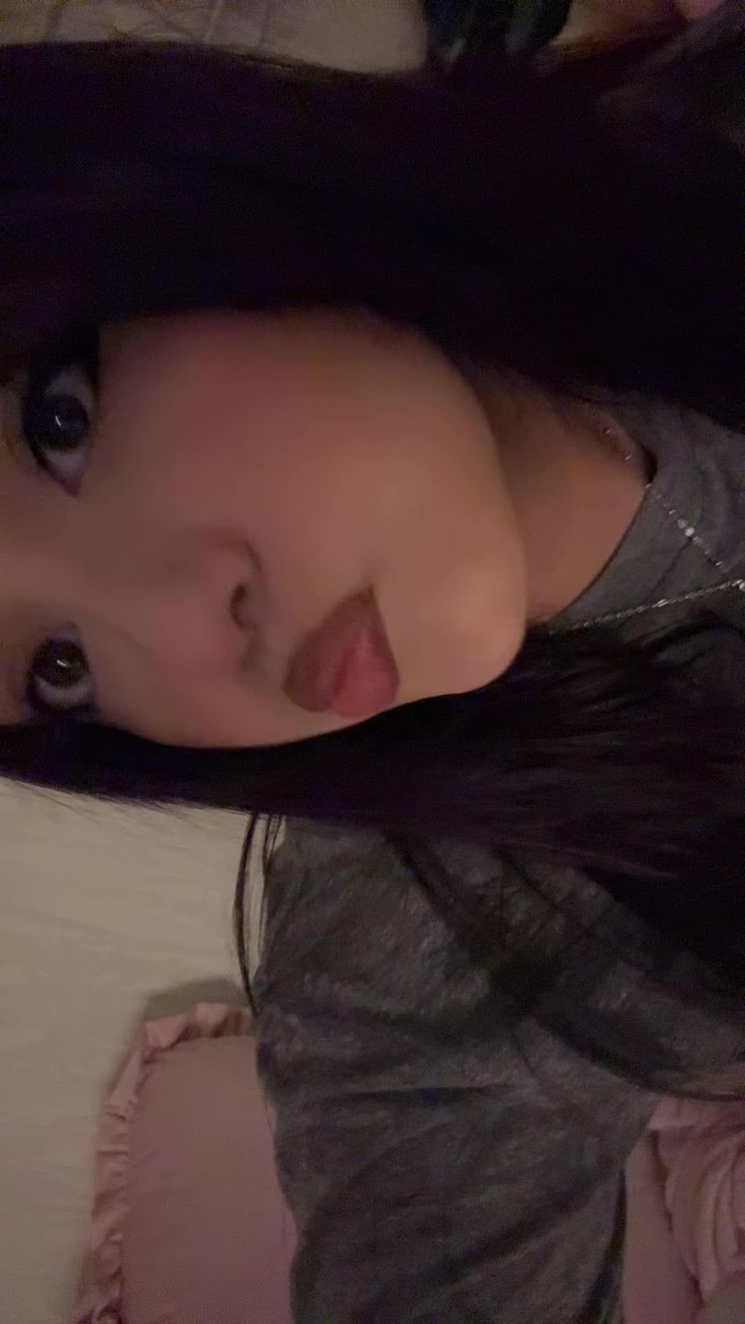 @:3