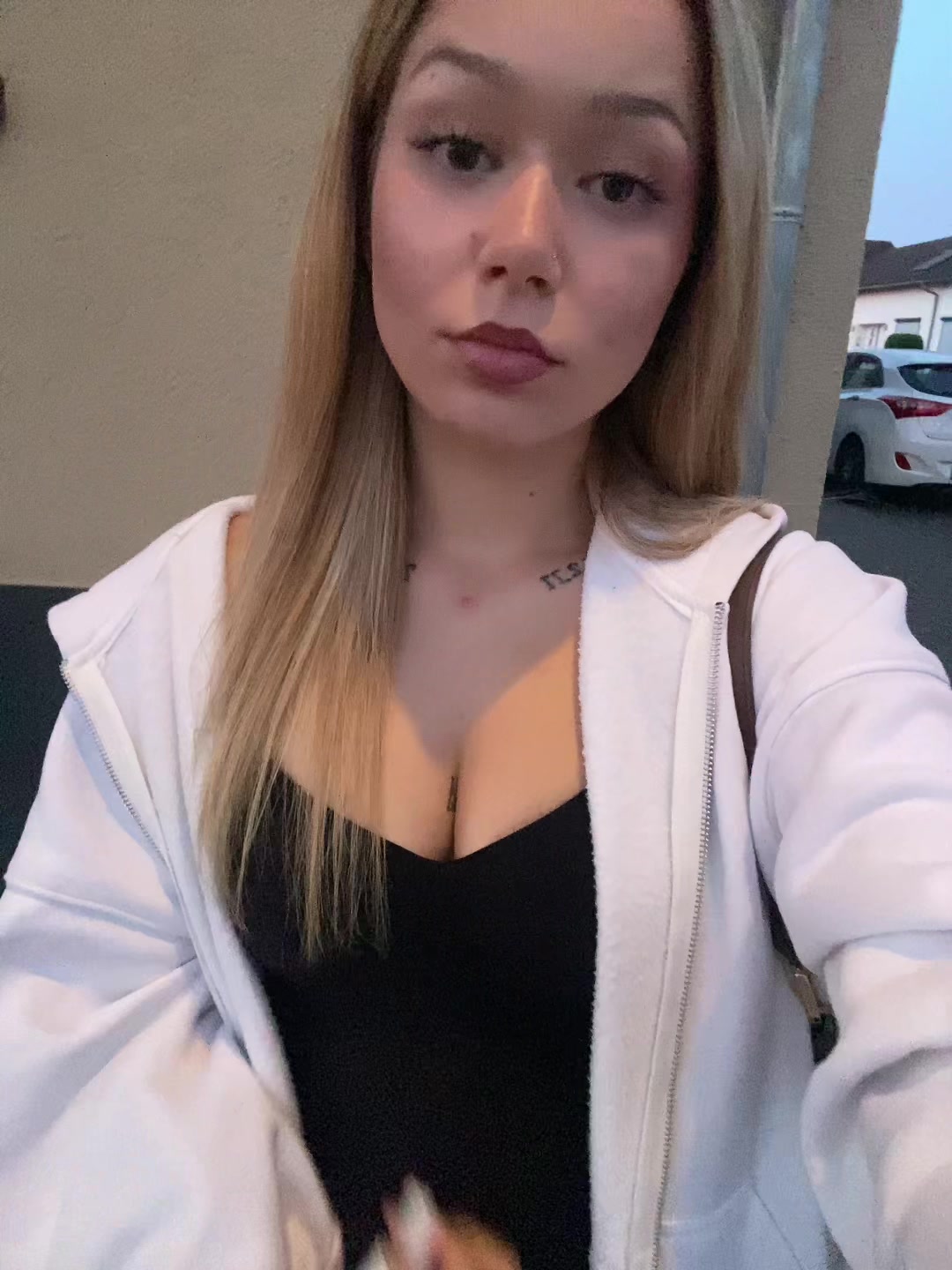 @wzzlilli_